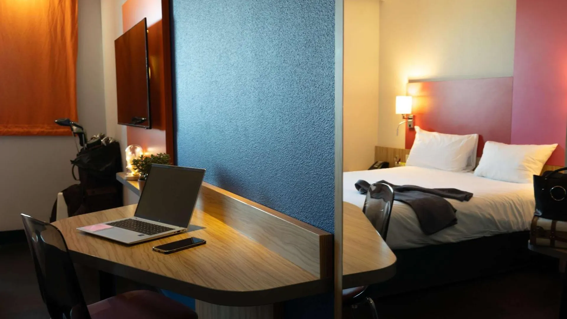 Ibis Styles Romans-Valence Gare Tgv Alixan Hotel