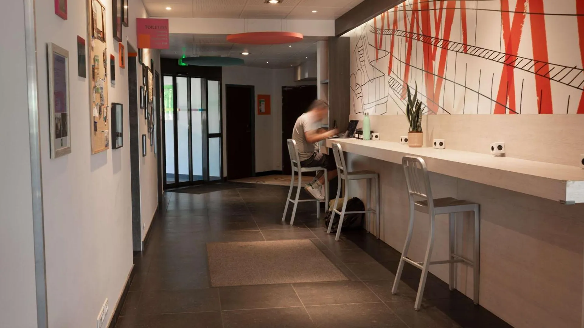 Hotel Ibis Styles Romans-Valence Gare Tgv Alixan