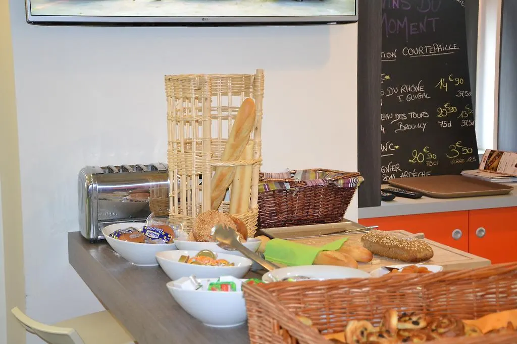 Ibis Styles Romans-Valence Gare Tgv Alixan 3*,