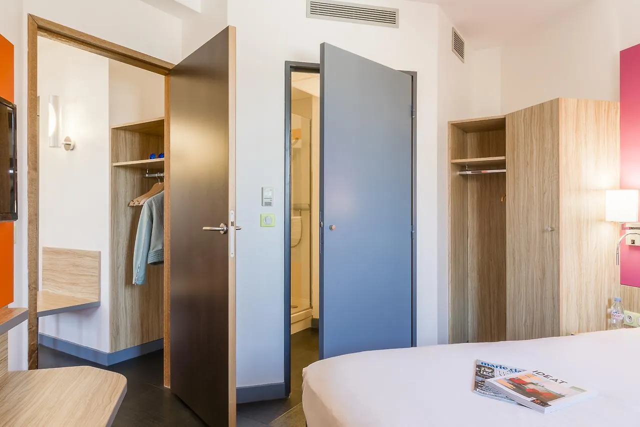 Ibis Styles Romans-Valence Gare Tgv Alixan 3*,